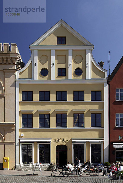 Rekonstruiertes Bürgerhaus am Markt  Schwerin  Mecklenburg-Vorpommern  Deutschland  Europa