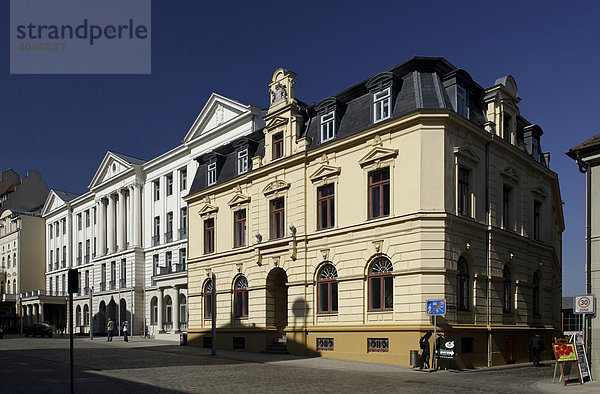 Historische Gebäude in der Schlossstraße  Finanzministerium des Landes Mecklenburg-Vorpommern  Schwerin  Mecklenburg-Vorpommern  Deutschland  Europa