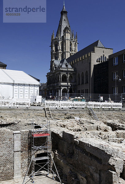 Archäologische Ausgrabungen vor dem Alten Rathaus  Köln  Rheinland  Nordrhein-Westfalen  Deutschland  Europa