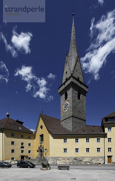 Ursulinenkirche und Kloster  Bruneck  Brunico  Pustertal  Südtirol  Alto Adige  Italien  Europa