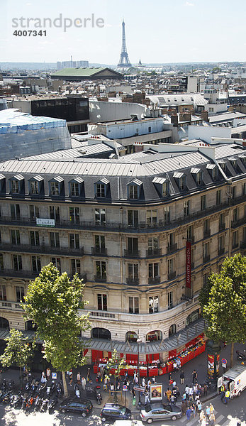 Blick über Dächer von Paris mit Oper von Paris  Academie Nationale de Musique  Paris  Frankreich  Europa