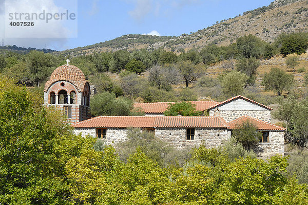 Griechisch-orthodoxes Christentum  Kapelle bei Kloster Moni Limonos im Olivenhain  Lesbos  Ägäis  Griechenland  Europa
