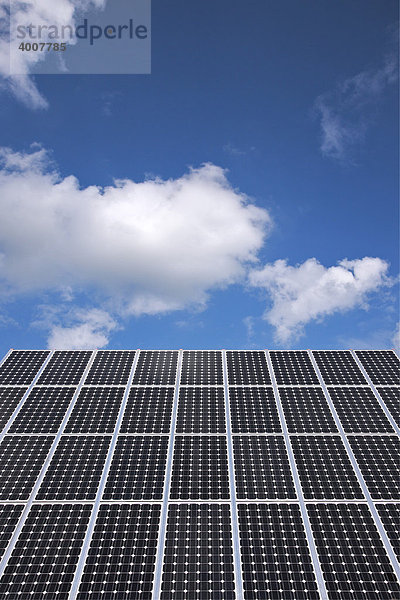 Solarzellen  Solarmodule  Solarkraftwerk  Photovoltaikanlage