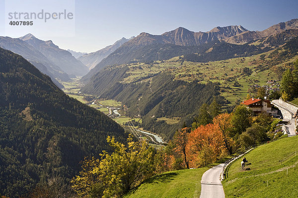 Blick ins Oberinntal mit Samnaungruppe  Sonnenplateau Ladis  Tirol  Österreich  Europa