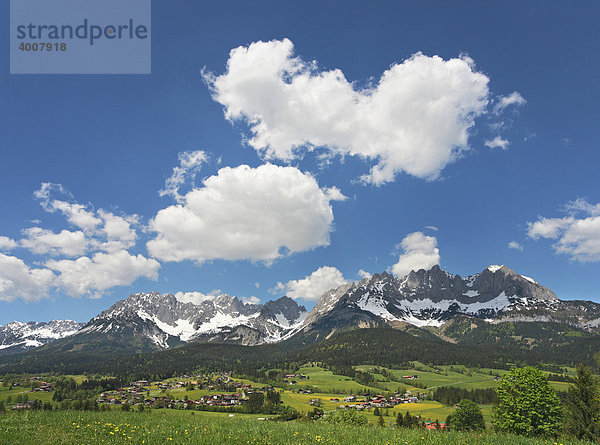 Going mit Wilder Kaiser  Panorama  Tirol  Österreich  Europa