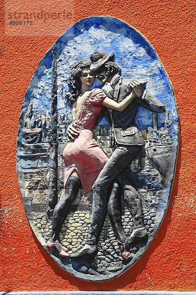 Historisches Werbeschild für ein Tangolokal in der Calle Necochea in El Caminito  La Boca  Buenos Aires  Argentinien