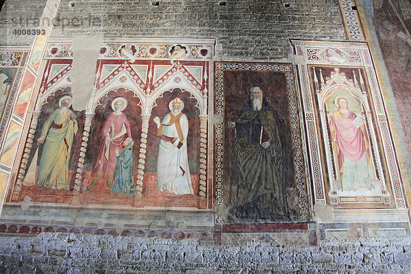 Fresken in der ältesten Kirchengründung von Florenz  San Miato al Monte  Firenze  Florenz  Toskana  Europa