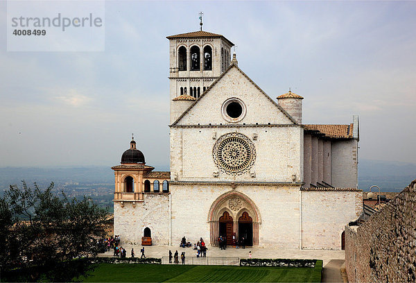 Klosterkirche San Francesco in Assisi  Umbrien  Italien  Europa