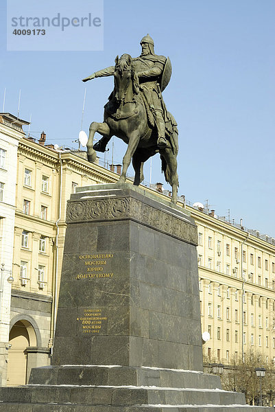 Juri-Dolgoruki-Denkmal  russischer Fürst  Moskau  Russland