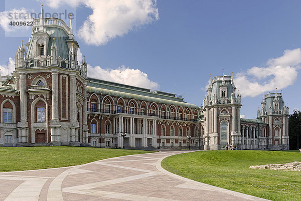 Der Große Palast  Architekt Matwei Kasakow  1786-1796  Zarizyno-Park  Moskau  Russland