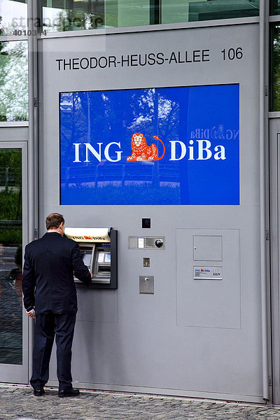 Geldautomat an der Zentrale der Direktbank ING-DiBa AG in Frankfurt am Main  Hessen  Deutschland  Europa