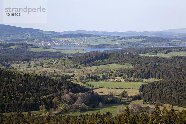 Der Ort Horni Plana  Oberplan  am Lipno-Stausee  Moldaustausee im Böhmerwald in Böhmen  Tschechien  Europa