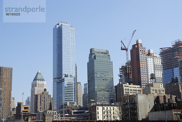 Lower West Side Manhattan mit Hochhaus Baustelle  New York  USA