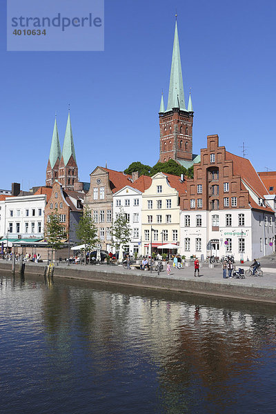 Altstadt mit Marienkirche und Sankt Petri  Lübeck  Schleswig-Holstein  Deutschland