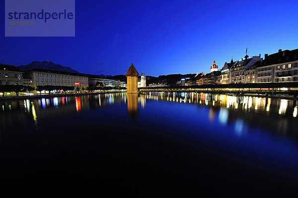 Kappellbrücke über die Reuss in Luzern  Kanton Luzern  Schweiz  Europa Kanton Luzern