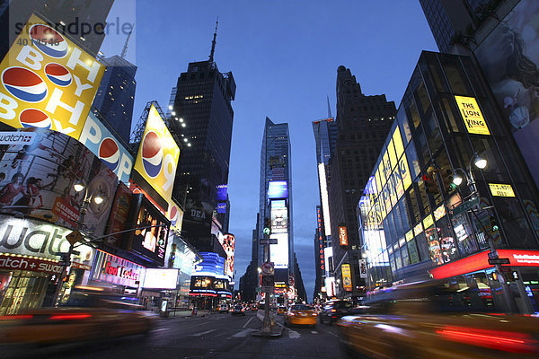 Times Square  Manhattan  Midtown  New York City  USA  Vereinigte Staaten von Amerika