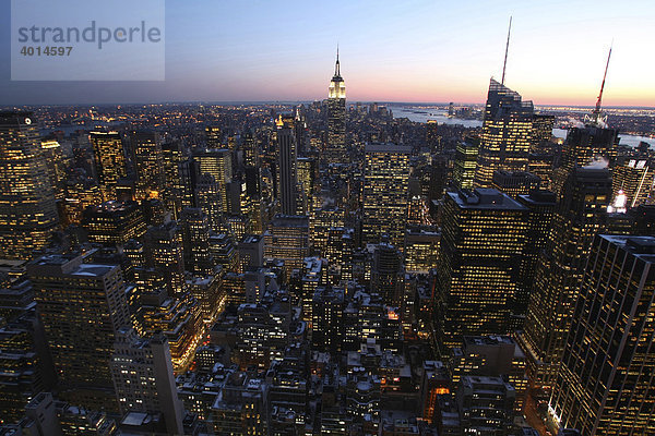 Ausblick vom Rockefeller Center  Manhattan  NYC  New York City  USA  Vereinigte Staaten von Amerika