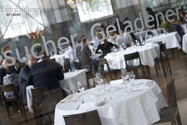 Nobelrestaurant La Salle  Restaurant  Schiffbau  Schiffbauhalle  Zentrum für Theater Musik Gastronomie  Zürich  Schweiz