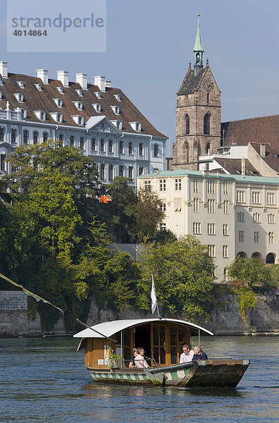 Münsterfähre über den Rhein  Rheinufer  Basel  Schweiz