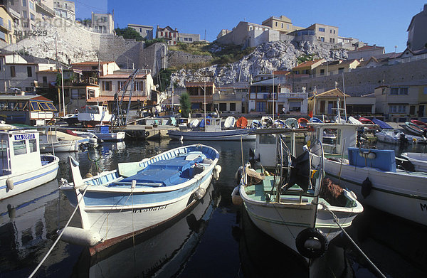 Fischerboote  Boote  Hafen  Vallon des Auffes  Marseille  Provence  Frankreich  Europa