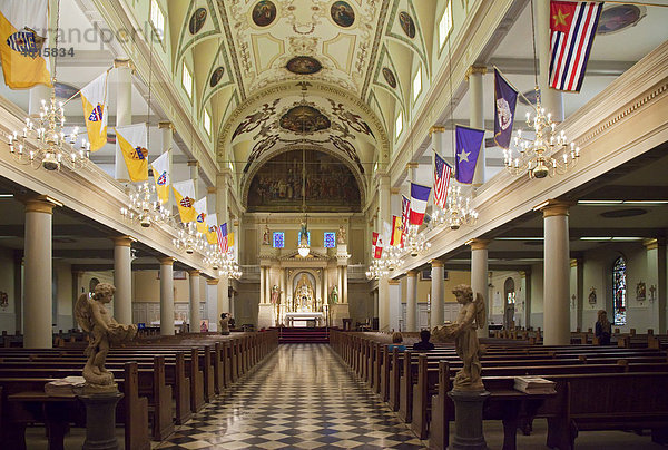 St. Louis Kathedrale im French Quarter  New Orleans  Louisiana  USA