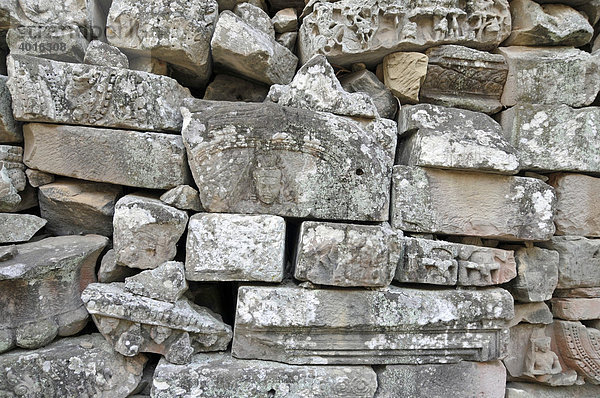 Loses unsortiertes Mauerwerk  Bayon-Tempel  Angkor Thom  Welterbe der UNESCO  Siem Reap  Kambodscha  Asien