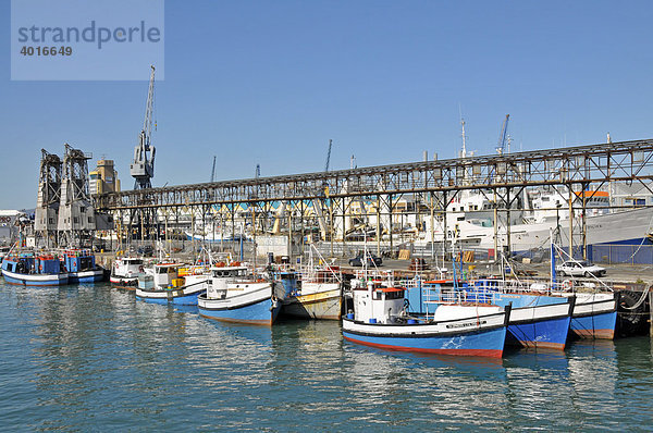 Fischerboote  Waterfront in Kapstadt  Südafrika  Afrika