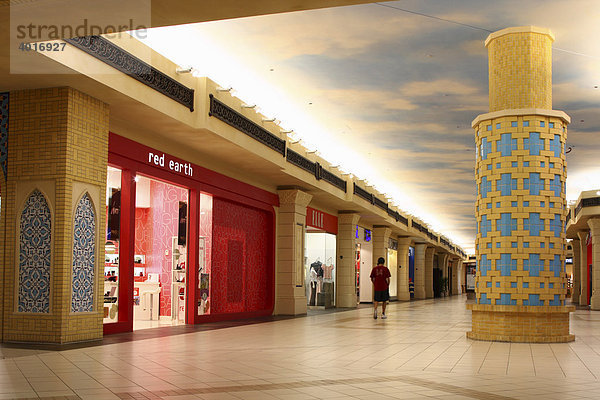 Innenansicht des Ibn Battuta Einkaufszentrums  Dubai  Vereinigte Arabische Emirate