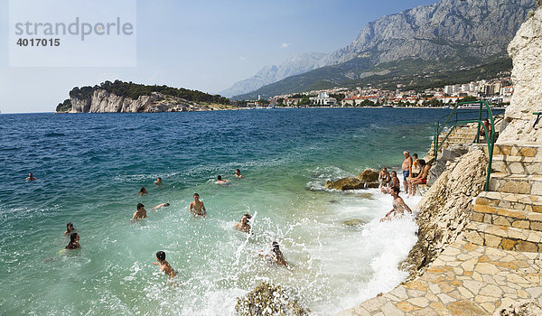 Küste bei Makarska  Dalmatien  Kroatien  Adria  Mittelmeer  Europa