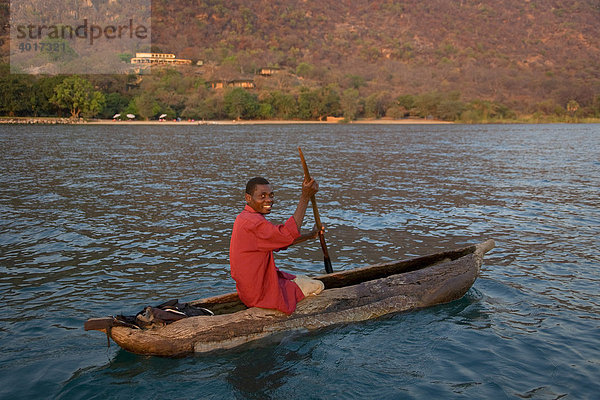 Fischer im Narren  Malawi See  Malawi  Südost-Afrika
