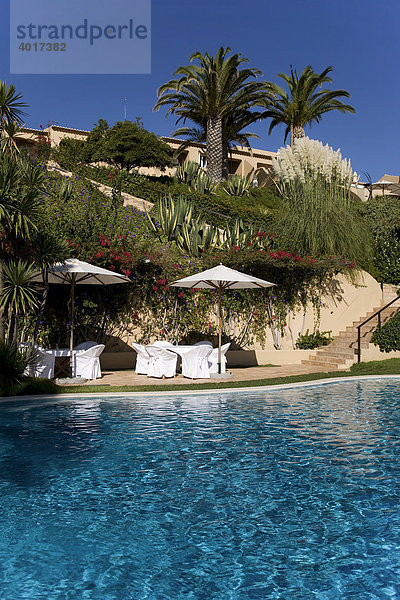 Pool und Garten  Hotel Vila Joya  Praia da GalÈ  Albufeira  Algarve  Portugal  Europa