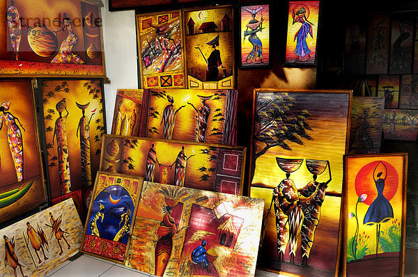 Bilder in Maleratelier bei Ubud  Bali  Indonesien