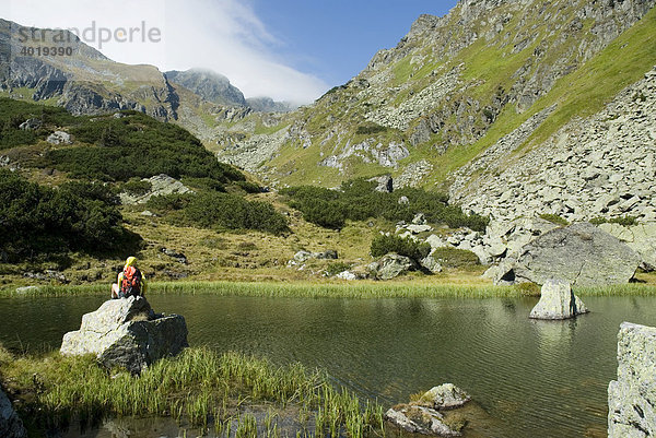 Pause am Kaltenbachsee im Sölktal  St. Nikolei  Steiermark  Österreich  Europa