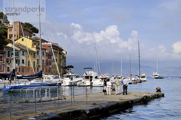 Naturhafen von Portofino  Riviera di Levante  Italien  Europa