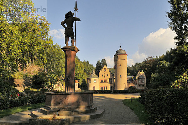 Wasserschloss Mespelbrunn  Spessart  Franken  Bayern  Deutschland  Europa