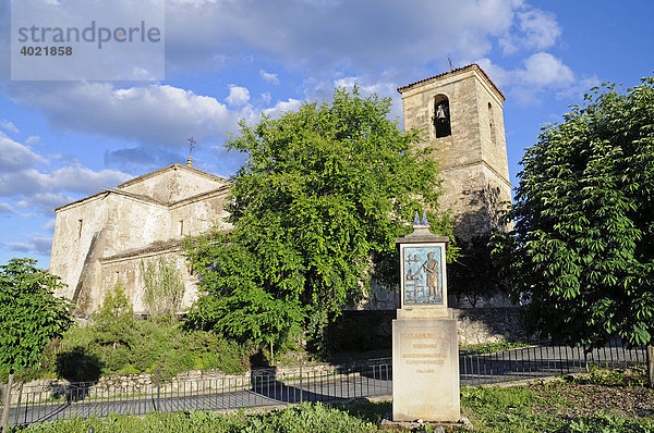 Denkmal  Tafel  Glasbläser  Kirche  Dorf El Recuenco bei Priego  Provinz Cuenca  Kastilien La Mancha  Spanien  Europa