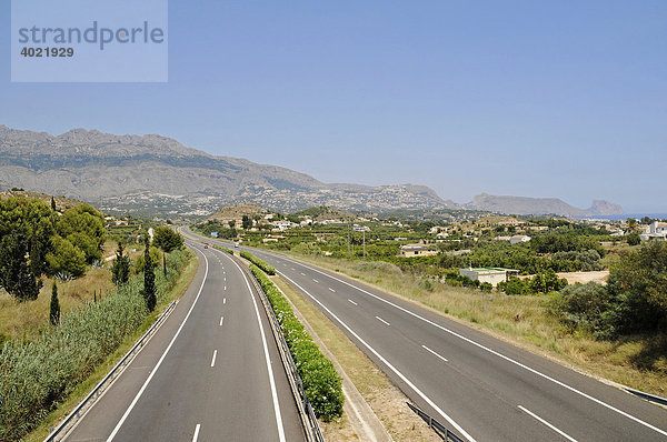 Autobahn  Verkehrsverbindung  Küstenregion  Berge  Altea  Costa Blanca  Alicante  Spanien  Europa