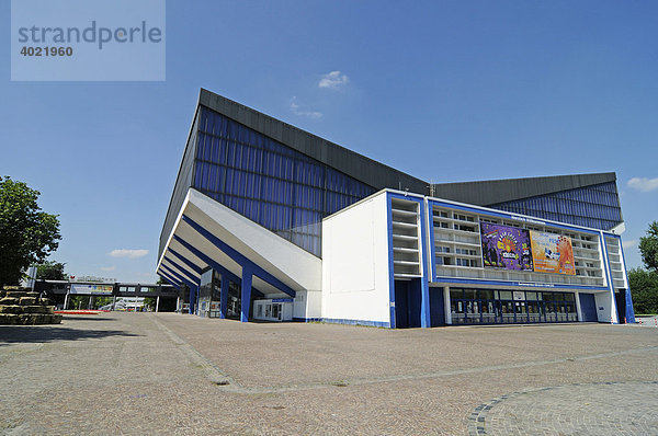 Eingang Grugapark  Grugahalle  Messehalle  Messegelände  Essen  Ruhrgebiet  Nordrhein-Westfalen  Deutschland  Europa