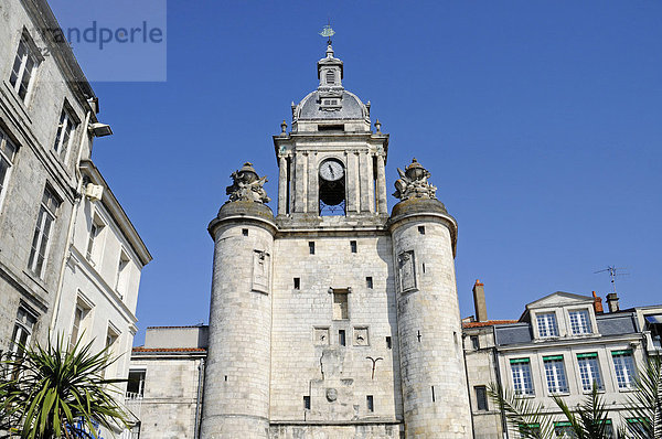 Porte de la Grosse Horloge  Stadttor  La Rochelle  Poitou Charentes  Frankreich  Europa