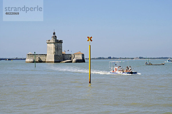 Touristenboot  Fort Louvois  Museum  Insel Ile d'Oleron  Rochefort  Poitou Charentes  Frankreich  Europa
