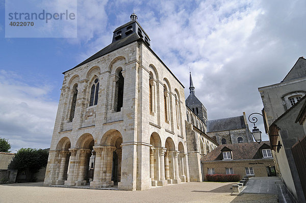 Basilika  Kathedrale  Kloster  Saint Benoit sur Loire  Centre  Frankreich  Europa
