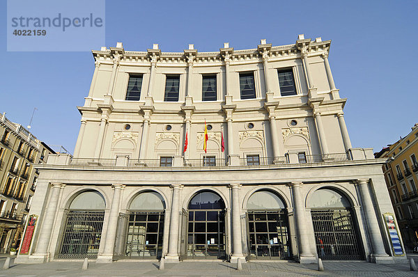 Teatro Real  königliches Theater  Staatstheater  Plaza de Oriente  Madrid  Spanien  Europa