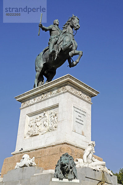 Reiterstandbild Philipp lV  Felipe  Denkmal  Plaza de Oriente  Madrid  Spanien  Europa