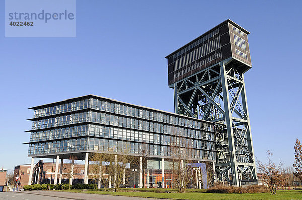 Hammerkopfturm  ehemalige Zeche Minister Stein  Strukturwandel  Wissenschaftspark  Route der Industriekultur  Ruhrgebiet  Eving  Dortmund  Nordrhein-Westfalen  Deutschland  Europa