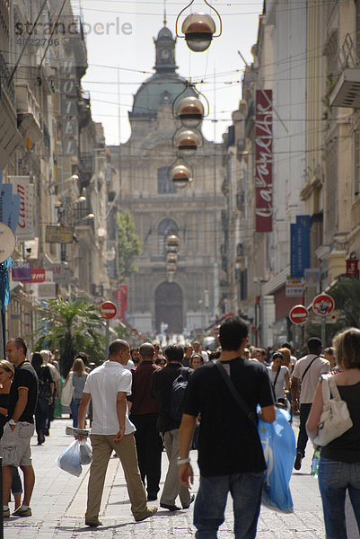 Fußgängerzone  Menschenmenge  Altstadt  Marseillle  Bouches-du-RhÙne  Provence-Alpes-CÙte d'Azur  Frankreich  Europa