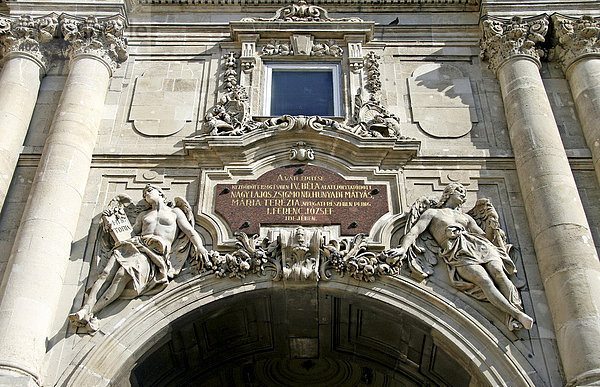 Eingangstor  Detail  Burgpalast  Budapest  Ungarn  Europa