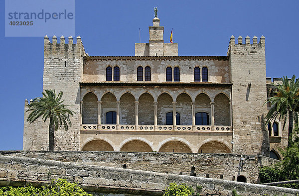 Almudaina Palast  Königsschloss  Palma de Mallorca  Mallorca  Balearen  Spanien  Europa