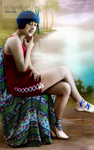 Schwimmerin  junge Frau  Postkartenmotiv  um 1900