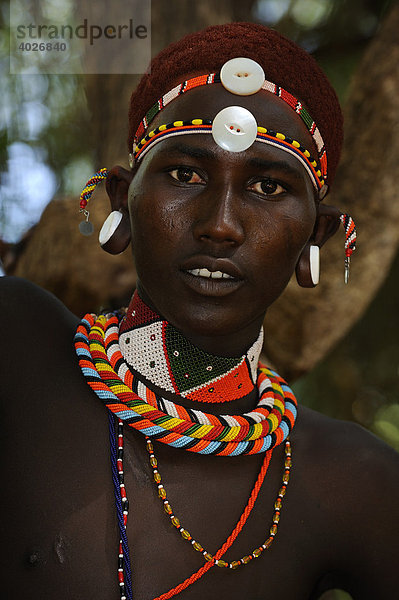 Samburu  junger Mann  Samburu National Reserve  Kenia  Ostafrika  Afrika