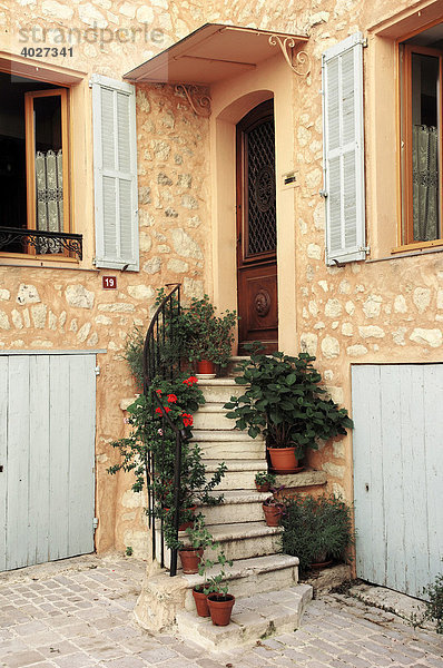 Hauseingang  Tourrettes sur Loup  Alpes-Maritimes  Provence-Alpes-Cote d'Azur  Südfrankreich  Frankreich  Europa